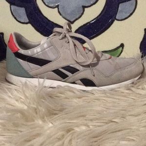 Retro Reebok sneakers 👟